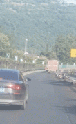 危急！他们大吼：“不要跳车！不要跳车
